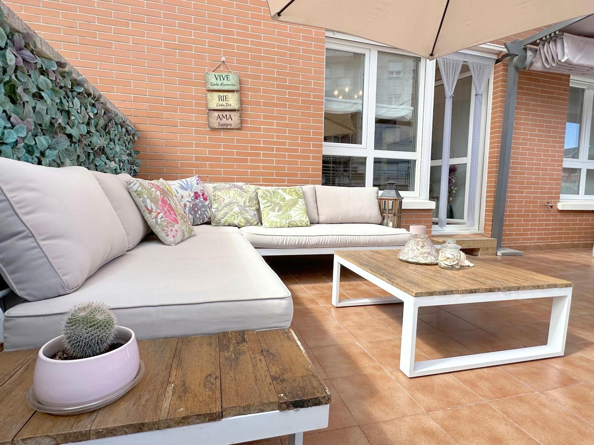 Apartamento Con Gran Terraza En El Centro Apartment Кастро-Урдиалес Екстериор снимка